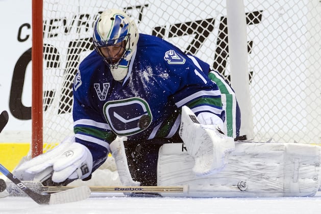 Roberto Luongo Nets First Star for Superb Game in Goal, Again