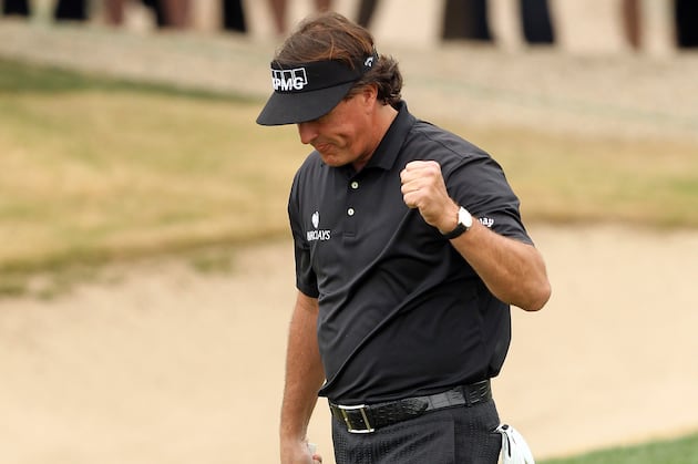 Twitter / FOXSports: Phil Mickelson dominates to ...