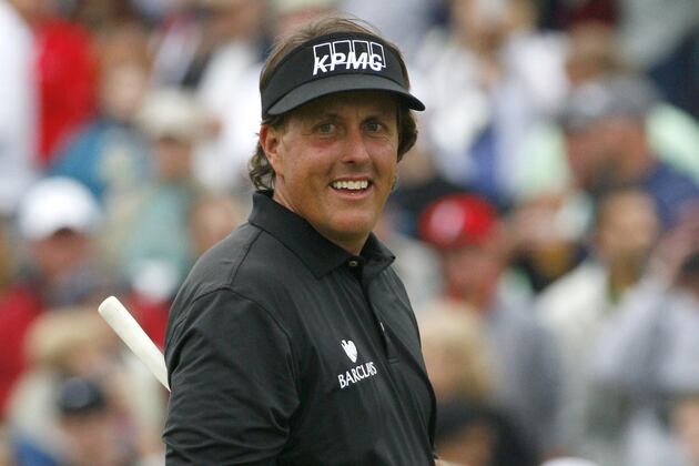Mickelson Wins Phoenix Open, Goes Wire-to-Wire for Four-Shot Victory