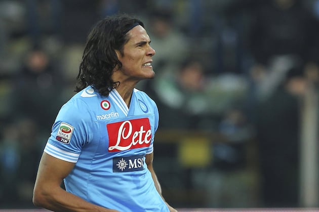 Football Transfer Rumours: Edinson Cavani to Manchester City?