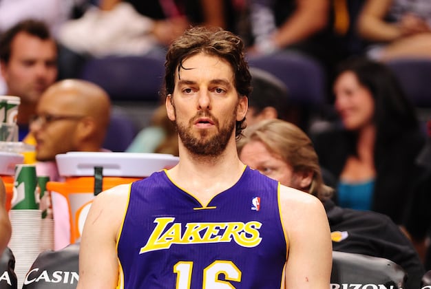 NBA Rumors: Lakers Must Fight Temptation and Keep Pau Gasol Until Summer
