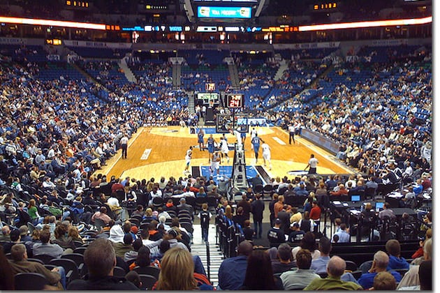 Timberwolves faked power outage… just like Super Bowl. Get it?(VIDEO)