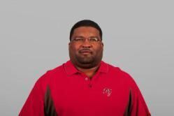 Jaguars to Add Ron Middleton as Tight Ends Coach