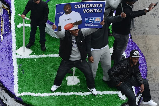 Video: Ray Rice Falls off Float
