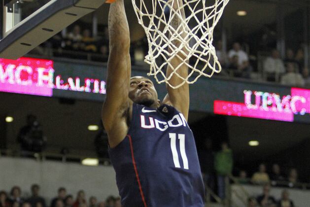 Huskies' Rally Falls Short Against St. John's