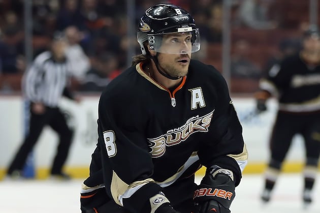 Selanne with Yet Another Milestone Against Colorado
