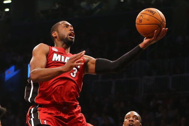 LeBron, Wade Help Heat Hold off Rockets