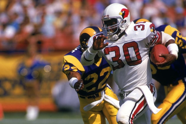 Former Phoenix Cardinals RB Stump Mitchell an Outstanding Addition to Staff