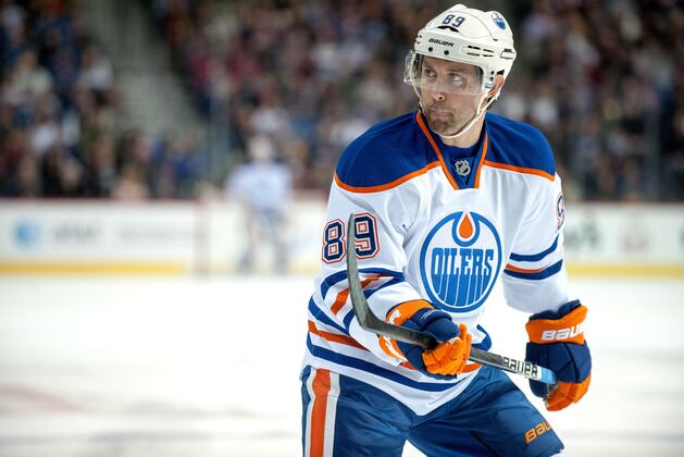 Jaromir Jagr's OT Goal Propels Stars to 3-2 Victory over Oilers