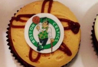 Cupcakes_crop_north