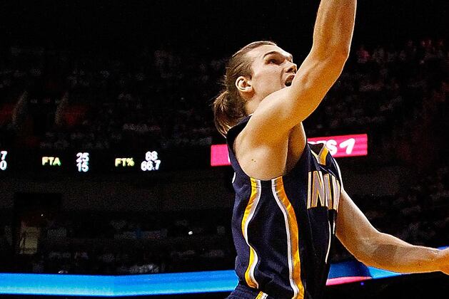 Timberwolves Waive Lou Amundson, Re-Sign 2 More