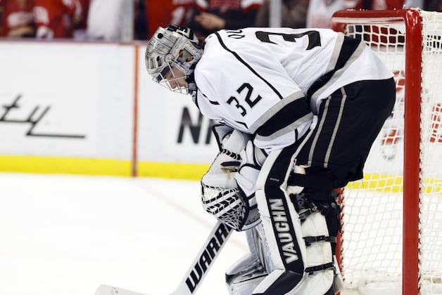 Ericsson Last-Second Goal Lifts Wings to Victory over Kings