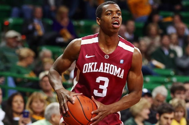 Buddy Hield Sustains Exact Same Injury as Antonio Barton