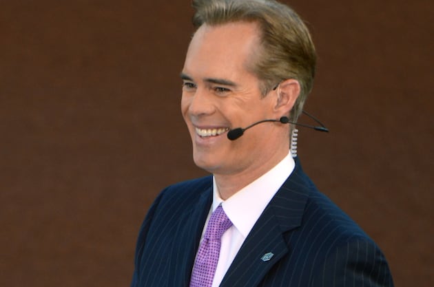 Joe Buck Calls a Hockey Game (Sort Of)