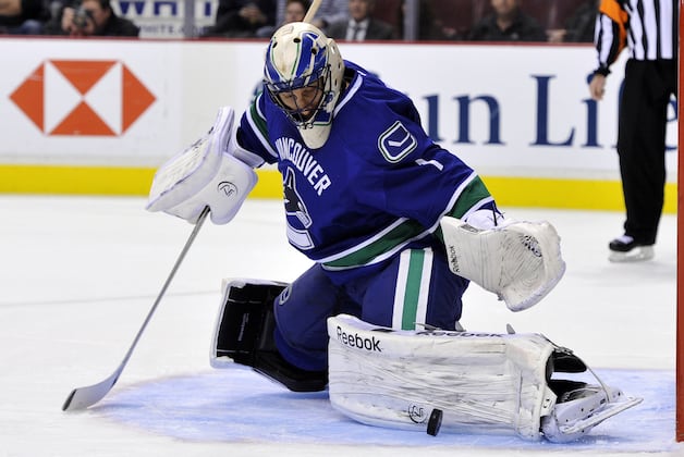 Canucks Hold on vs. Wild to Win Sixth Straight