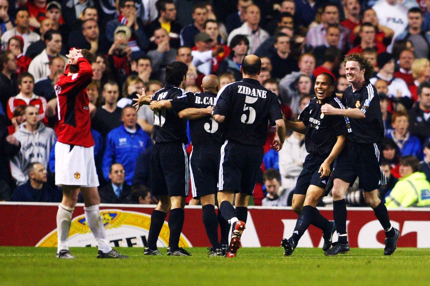 Real Madrid vs. Manchester United Relive the 2003 2nd Leg Classic (Video) Bleacher Report