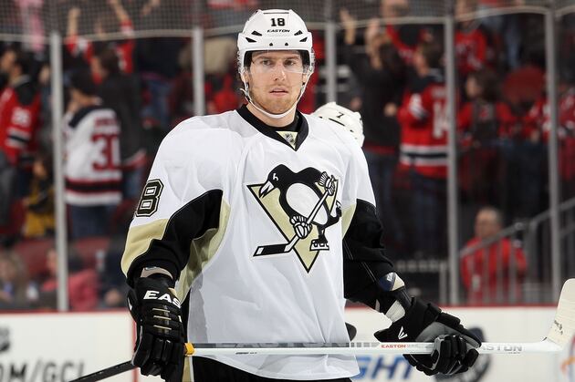 Penguins' Malkin, Neal Looking for Help from Linemates