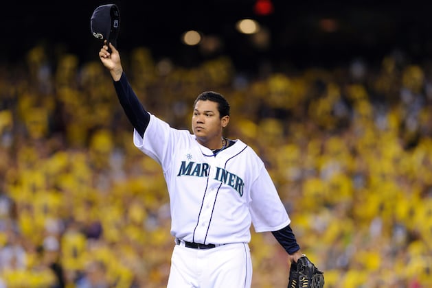 Hernandez Signs 7-Year Deal with Mariners