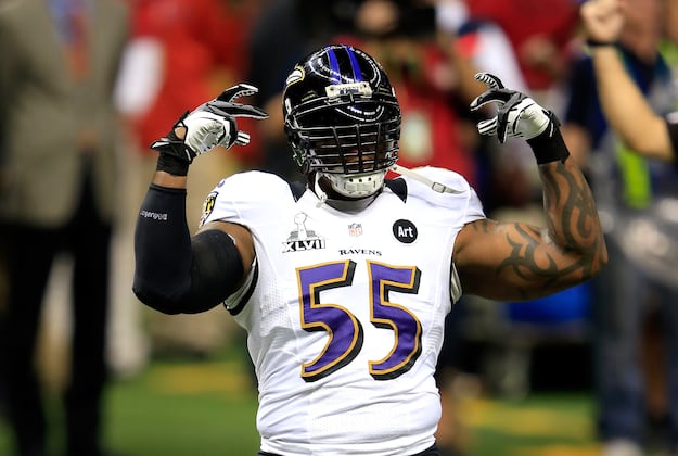 Terrell Suggs Planning on Rehabbing Arm Injury