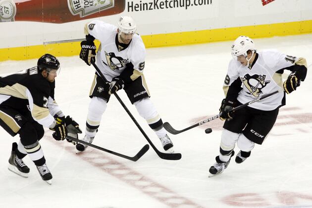 Penguins Will Use Bennett with Sutter, Kennedy