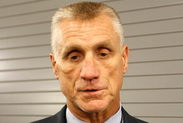 Flyers GM Holmgren, Coach Laviolette Job's Not in Jeopardy