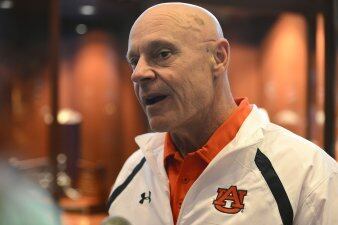 Auburn's J.B. Grimes on Offensive Line Play: 'You've Got to Knock People Around'