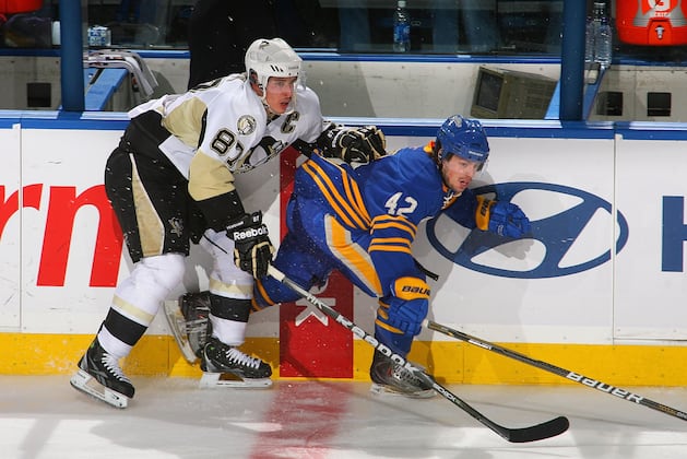 Crosby Thrives in Buffalo Again as Penguins Win, 4-3