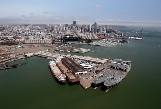 Giants_crop_north