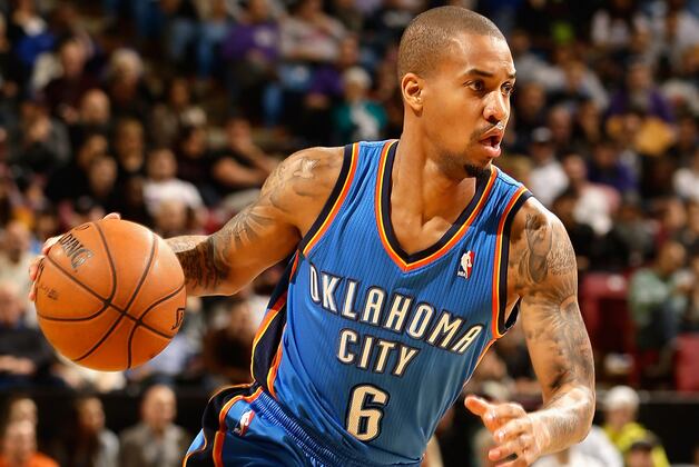Raptors Eyeing Telfair, Ridnour, Maynor