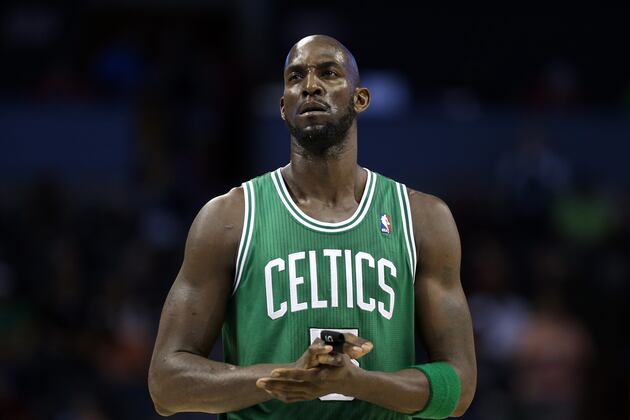 Boston Celtics Must Let Kevin Garnett Retire in Green