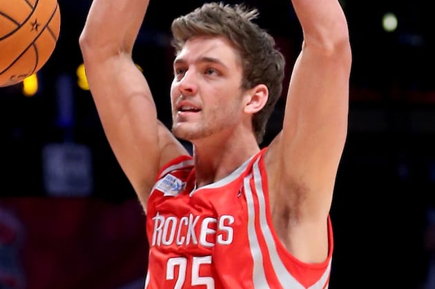 Chandler Parsons Suffers Sprained Ankle vs. OKC