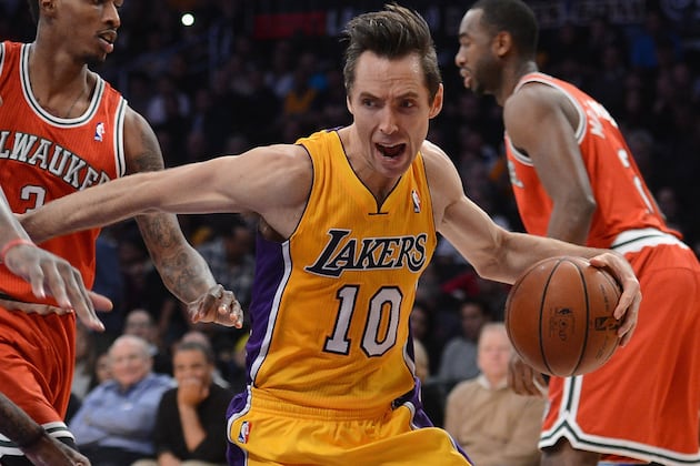 Steve Nash Passes Magic Johnson on All-Time Assists List