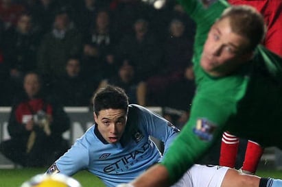 Manchester City Boss Roberto Mancini Warns Samir Nasri and Joe Hart