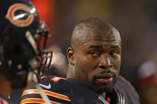 Bears Interested in Re-Signing Idonije