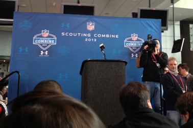 Manti Te'o Press Conference Catfishes Media