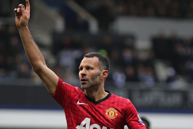 Giggs Insists Manchester United Will Not Be Getting Carried Away in Title Bid