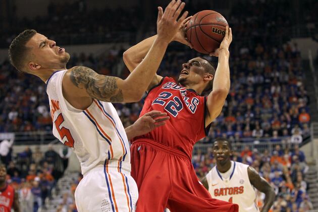 Ole Miss Beats Auburn 88-55