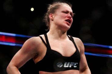 Pros React to Rousey vs. Carmouche, Henderson vs. Machida, More