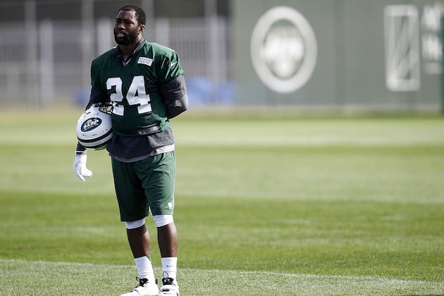 Darrelle Revis Could Solve Chiefs' Dilemma