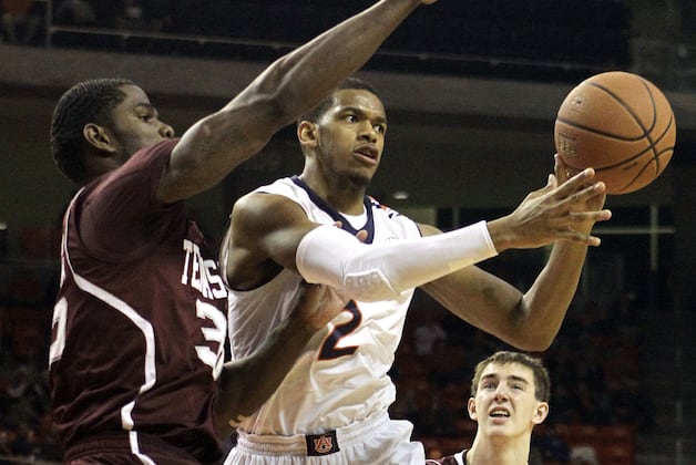 Auburn Searching for Resilience as Tigers Prepare for Rematch with Alabama