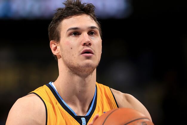 Danilo Gallinari Sits out Lakers Game with Left Thigh Bruise