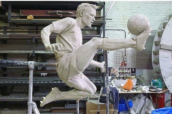 Dennis Bergkamp to Be Immortalised with Own Statue Outside Emirates Stadium