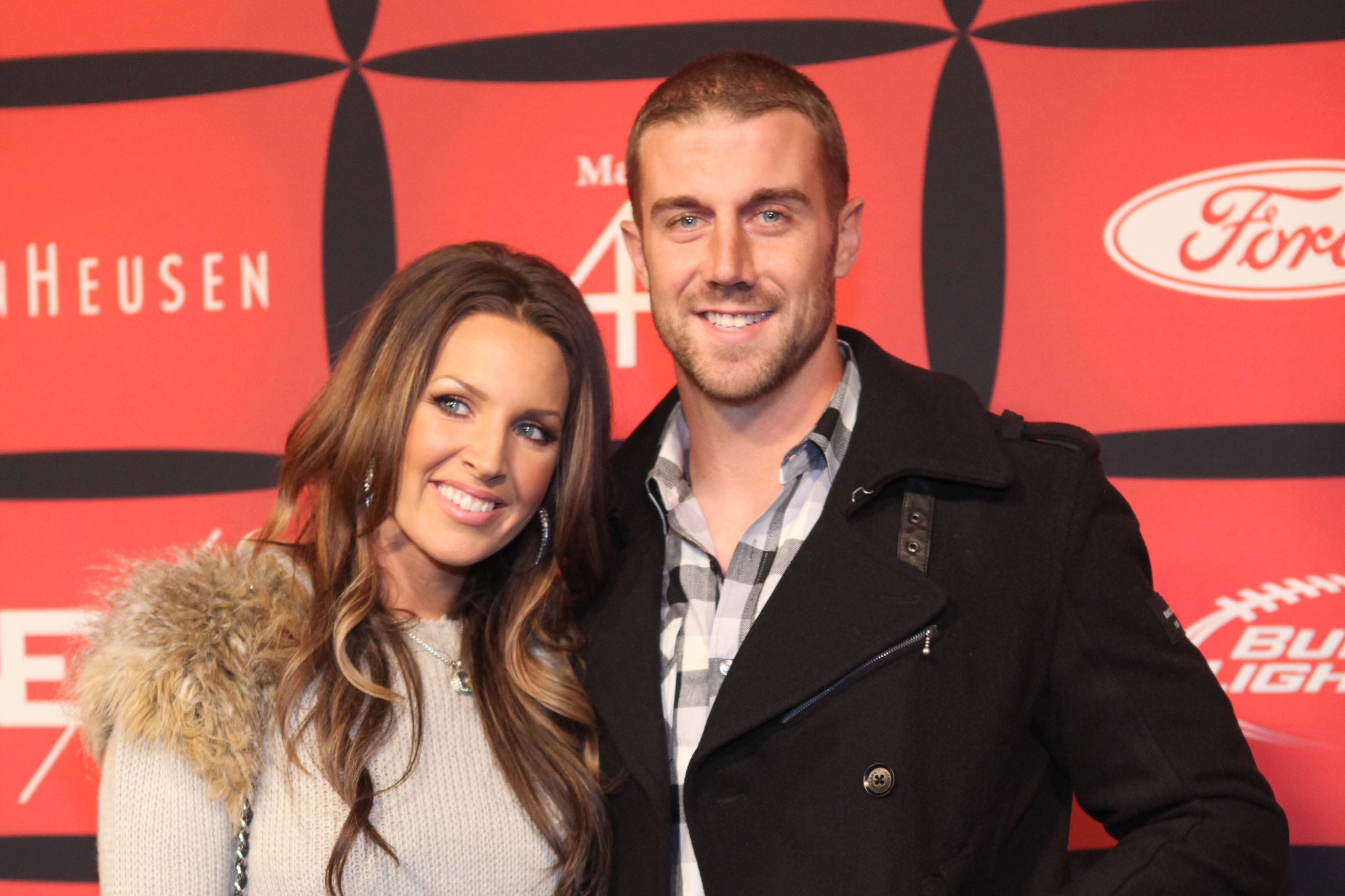 Alex Smiths Wife Pictures Of New Chiefs Qbs Lovely Wife Elizabeth Barry Bleacher Report 