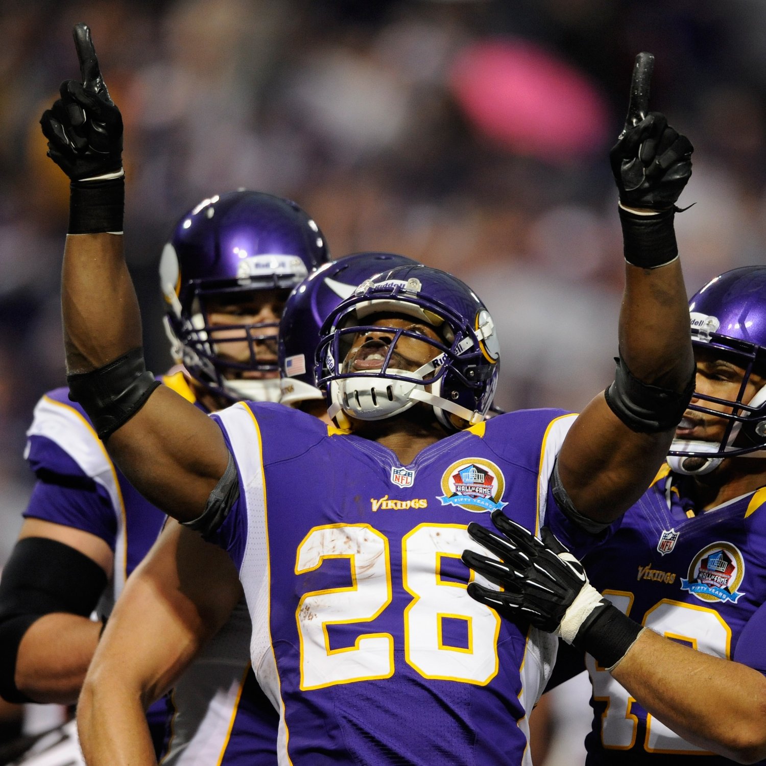 does-adrian-peterson-have-a-shot-at-breaking-emmitt-smith-s-rushing