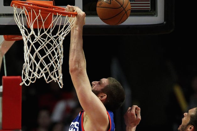 Sixers Can't Handle Noah, Bulls