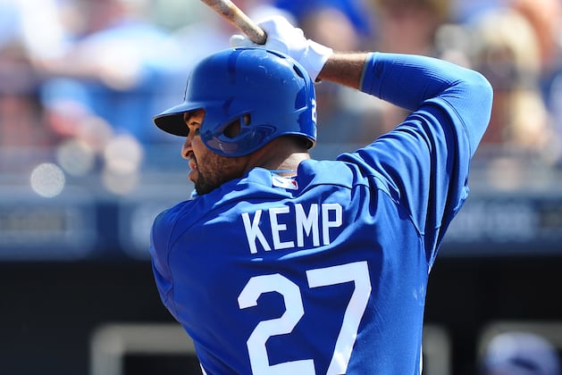 Matt Kemp Plays in First Spring Game as Dodgers Drop a Pair