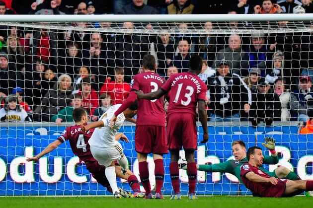 Swansea 1 Newcastle 0: Super Sub Moore Strikes Late Against Spirited Toon