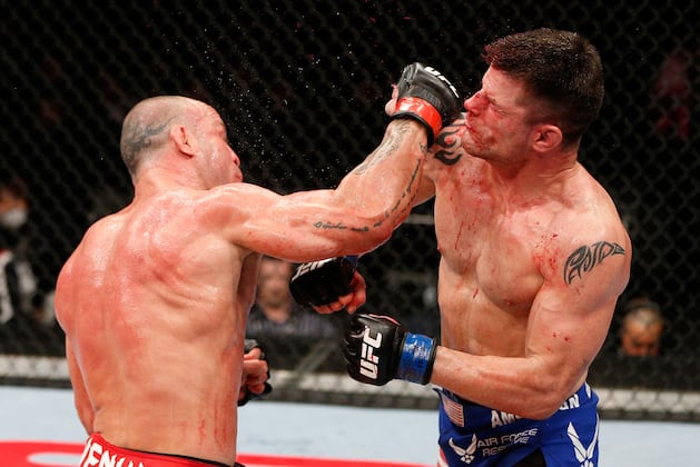 UFC on Fuel 8 Results: How in the World Did Wanderlei Silva Beat Brian Stann?