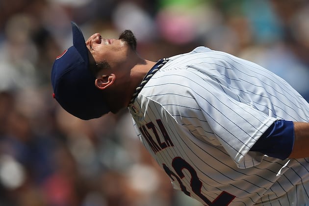 Cubs' Garza to Open on DL, Could Be out Till May