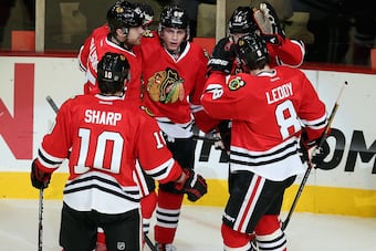 Blackhawks win in a shootout and extend their streak to 22 games!